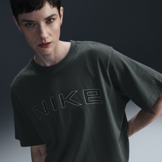 Nike Sportswear ruimvallend T-shirt met korte mouwen en graphic voor dames - Groen