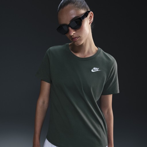 Nike Sportswear Club Essentials T-shirt voor dames - Groen