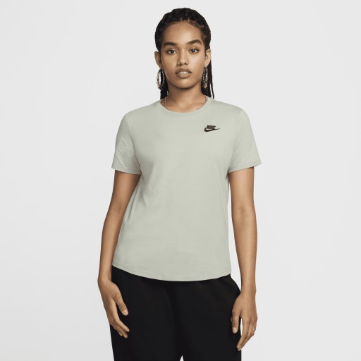 Nike Sportswear Club Essentials T-shirt voor dames - Groen