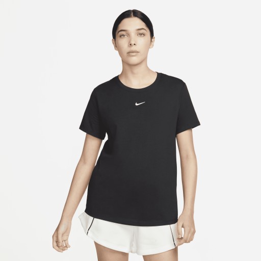 Nike Sportswear Essential T-shirt voor dames - Zwart