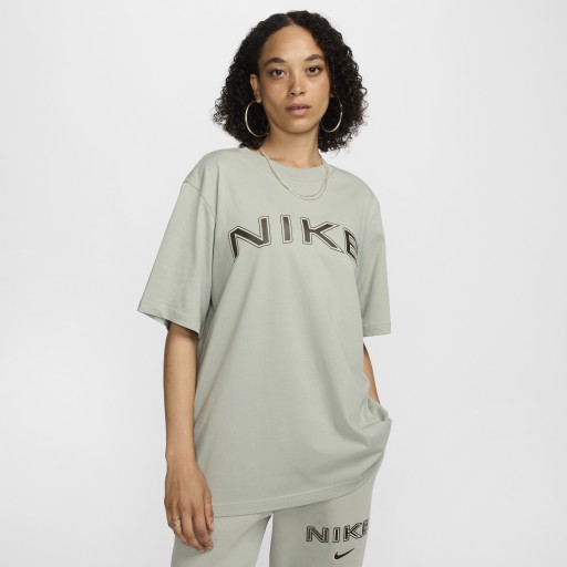 Nike Sportswear ruimvallend T-shirt met korte mouwen en graphic voor dames - Groen